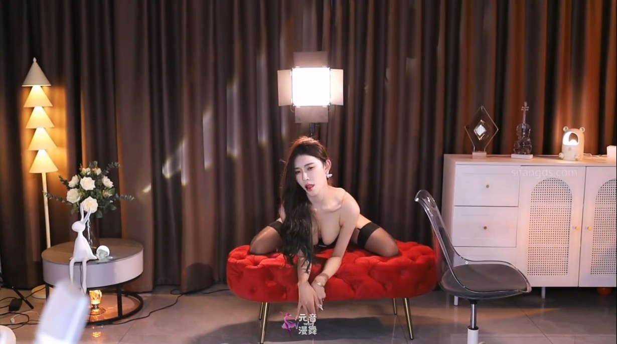 虎牙主播@正恒丶长腿兮兮 定制热舞精选混剪视频合集