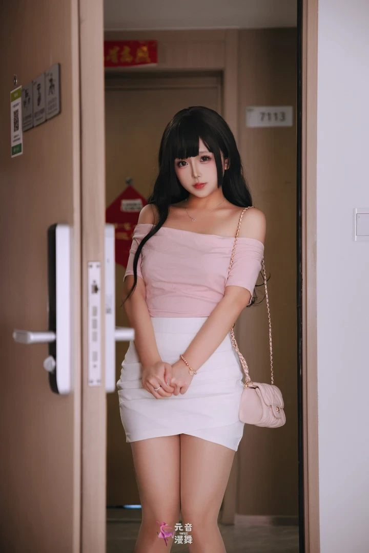 日奈娇-童颜巨乳写真作品套图合集