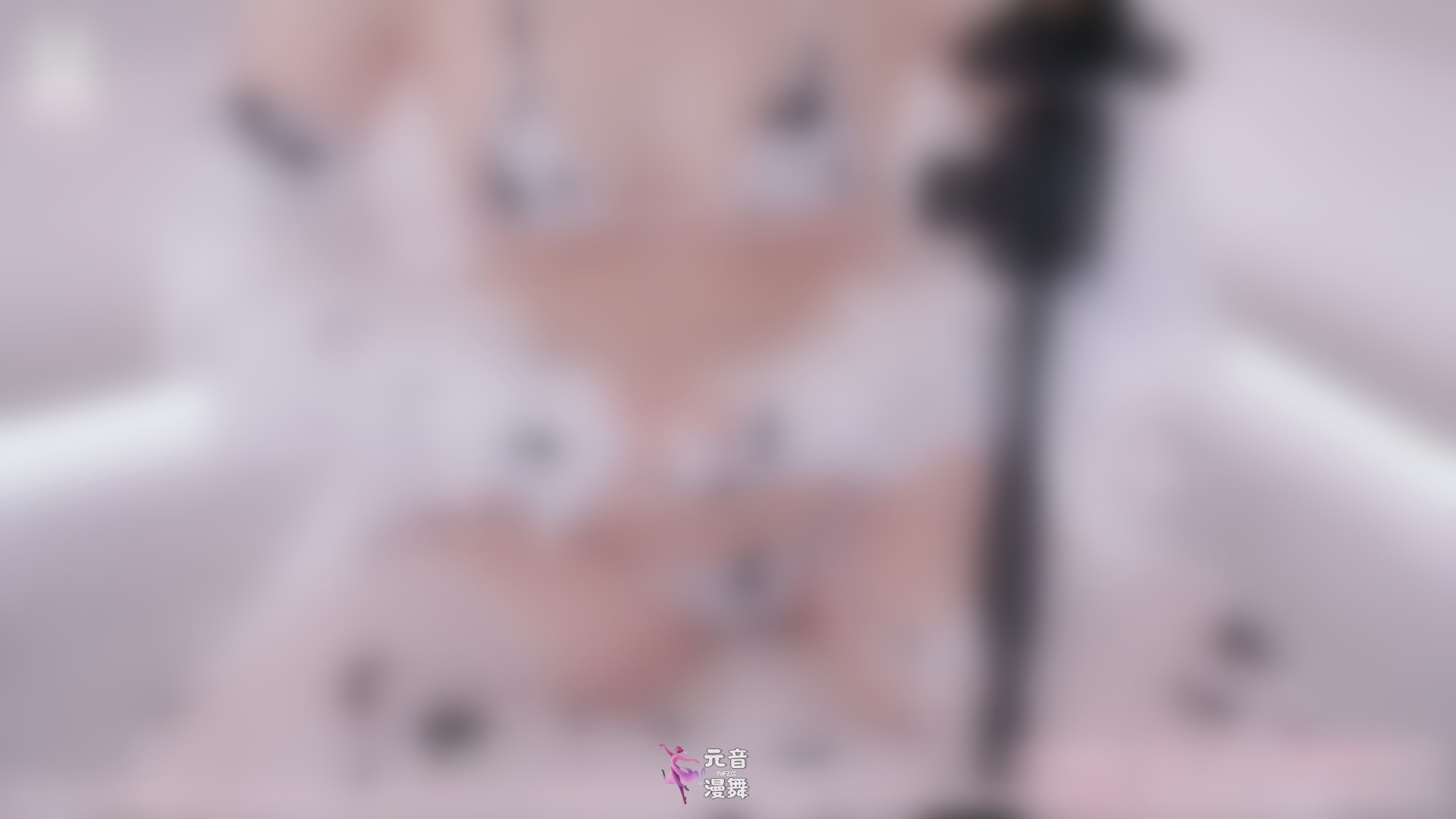 rizunya 穿乳牛比基尼,给你来个第一手生榨【1.9GB】