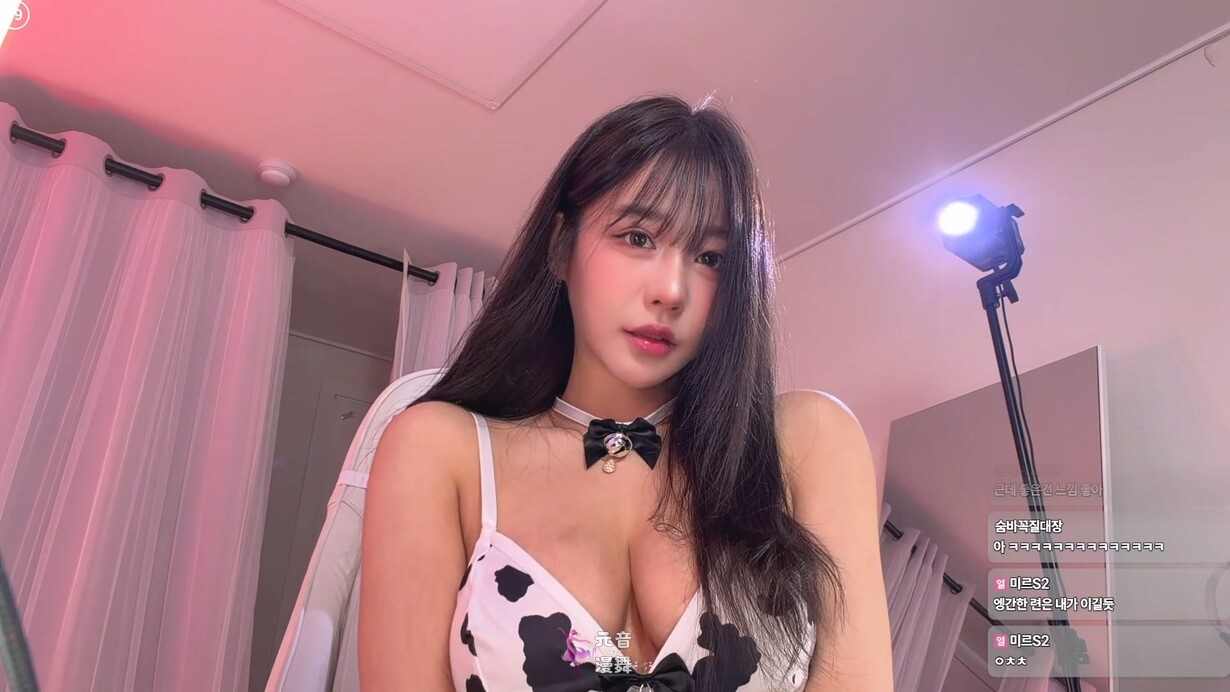 韩国女主播@BJ麋鹿(golaniyule0) 2026年7-8月份 热舞视频合集【9.77G】